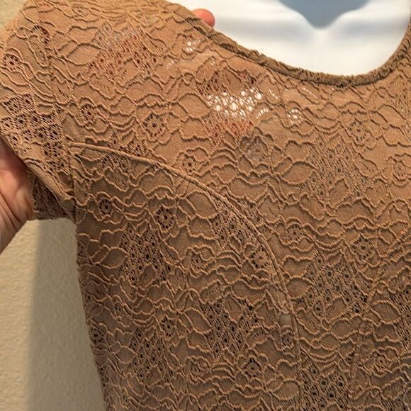 Lovely day brown beige eyelet Crochet Lace Stretch Dress Sz Small‎ - Picture 3 of 10